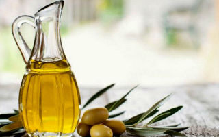 Использование оливкового масла от прыщей