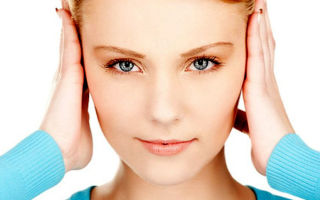 Причины и лечение прыщей за ушами